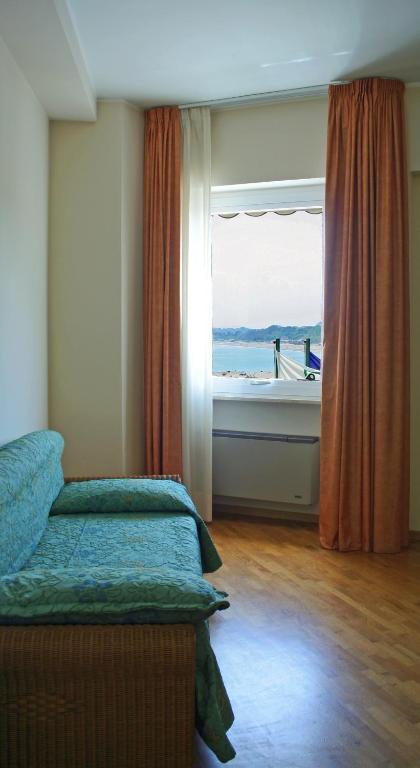 Hotel Scogliera Numana Zimmer foto