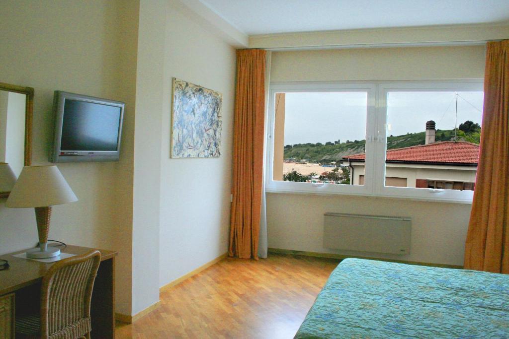Hotel Scogliera Numana Zimmer foto